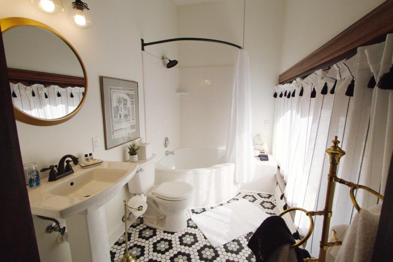 Louisville Bourbon Inn Dış mekan fotoğraf